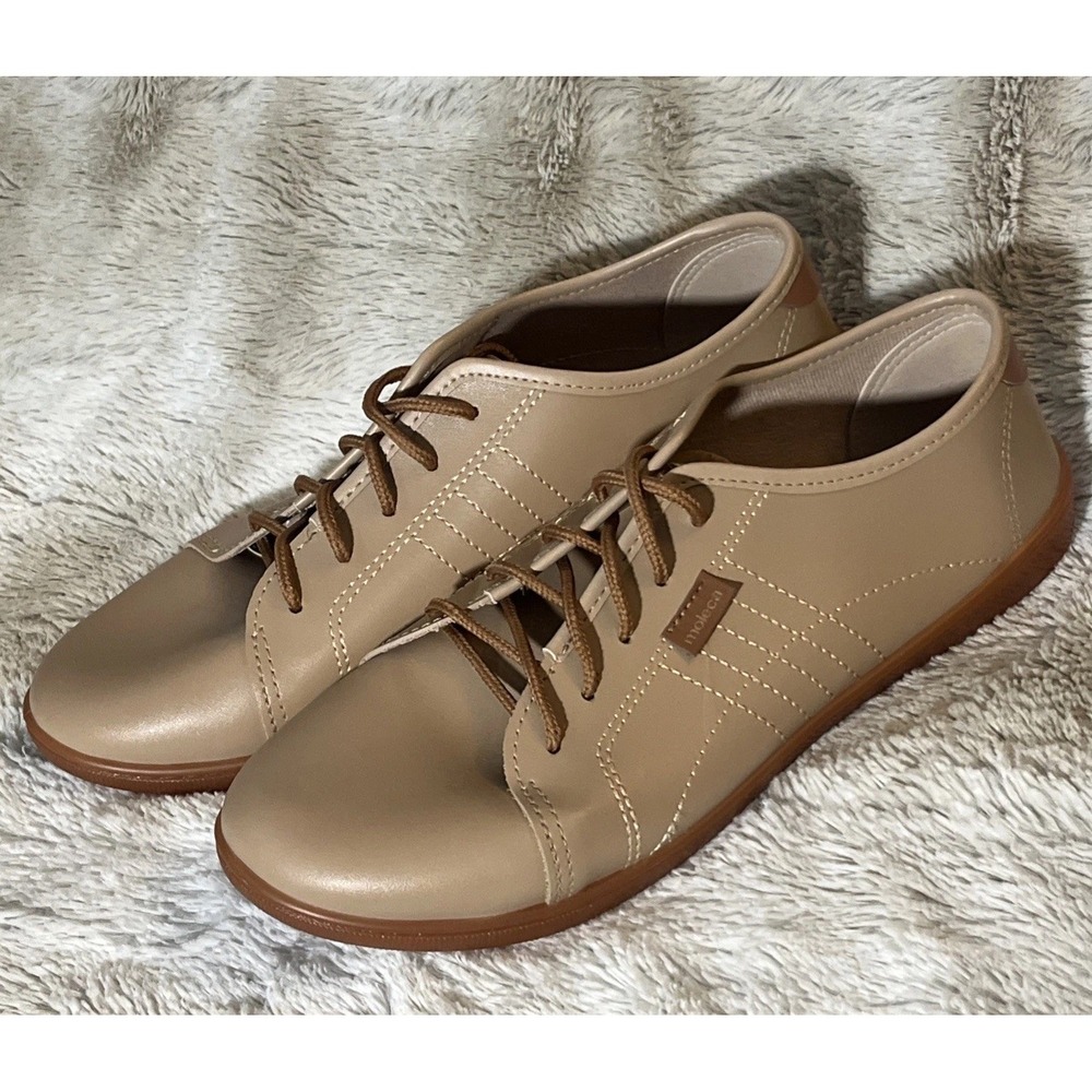 Moleca Women's Tan Lace Up Casual Sneakers Size 7 Never Worn Comfort